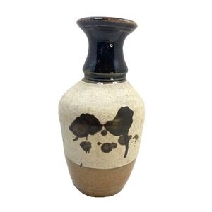 Vtg Detail Pottery Vase with Black‎ Pottery Glaze & unglazed speckled signed
